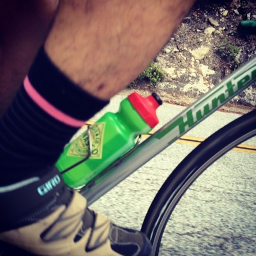 kyutai-paint:  Nice short loop! And nice bike, socks, shoes asaaand bottle off course!! #tanasco #hu