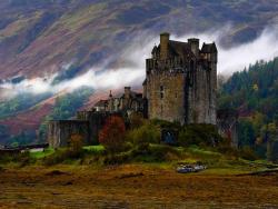 pagewoman:  Eilean Donan Castle, Dornie, Kyle of Lochalsh, Scotland  