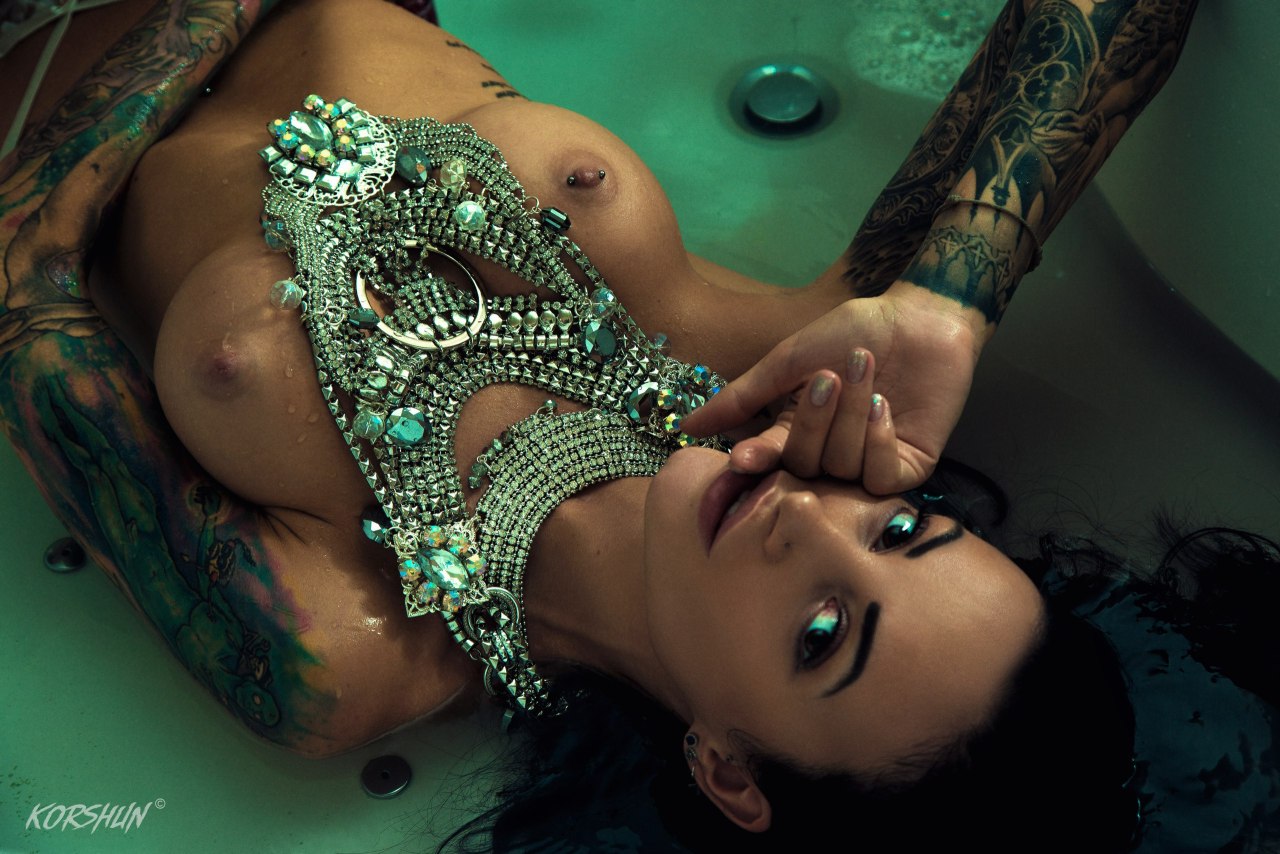 tattoos-and-models:  Any Sakharova