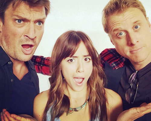 hardfeelingsmp3:Chloe Bennet with Nathan Fillion, Alan Tudyk, Seth Green and Liam McIntyre at the Ne