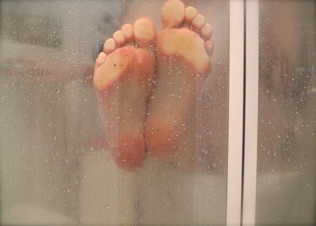 linkasfeet:  Request for showing my wet feet against a shower door :) - Linka