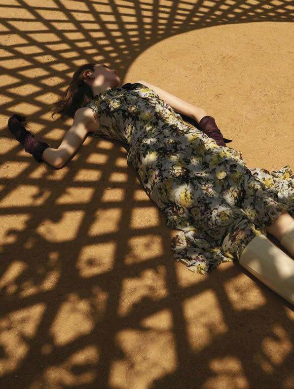 athingcalledbliss:  Lorena Maraschi by Paolo Di Lucente for Vogue Mexico August 2017