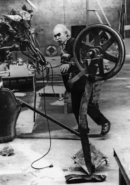 Jean Tinguely, Metaharmonie III, 1981. And Tinguely in his studio, 1980s. Zähringer Zürich &amp; His