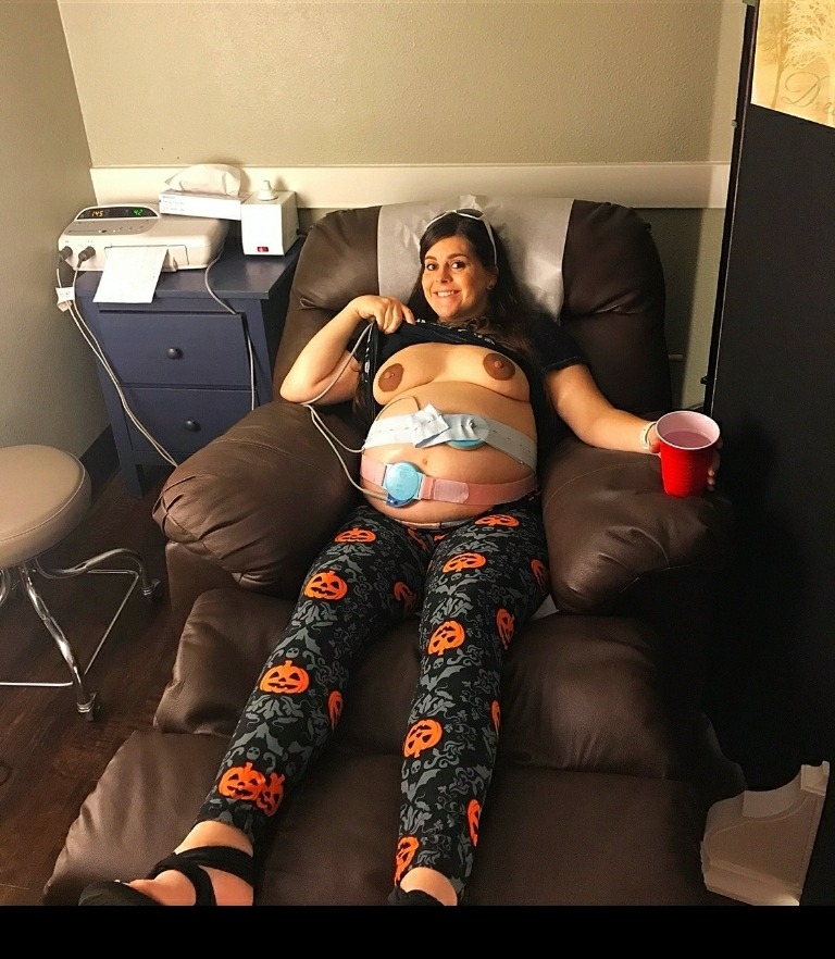 obgyn-ville:  At the ob/gyn for routine prenatal checkups and through her beautiful