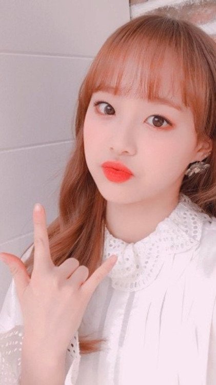 Loona Chuu Lockscreens (Request)