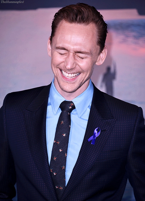 hiddles-humming6ird-backup:Tom Hiddleston attends the Los Angeles Premiere of Kong Skull Island, 8th