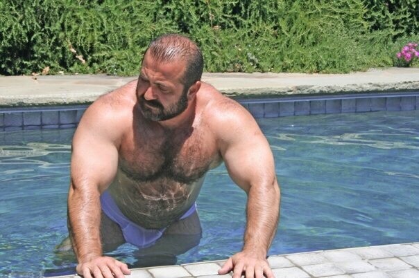 gymbear:  Luke Mills  I&rsquo;ve reblogged real life Mario so many times I forget
