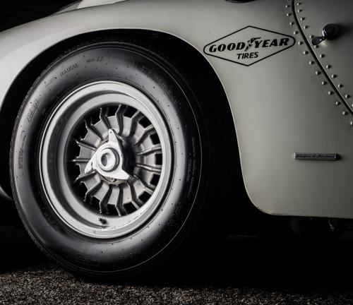 vintageclassiccars:  1964 Iso A3/C Competition Berlinetta won at Sebring 24 hours - a Bertone design -  lovely shit. 