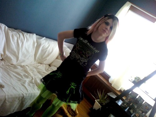 i-wear-my-sisters-clothes:  crossdresser  Oh yes what a cutey ;)