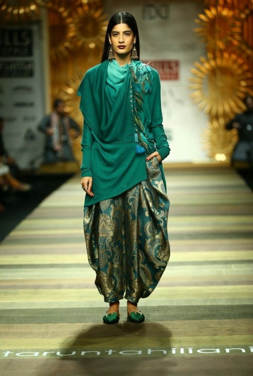 bollywoodishtyle:WIFW AW 2014: Tarun Tahiliani