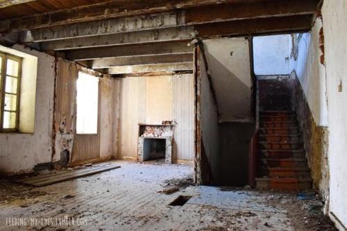 Abandoned bar in Brest - France