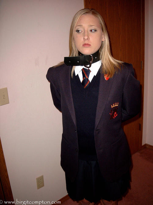 brianspanks:  schooluniformpunishment:  Punished in the Headmistresses office….