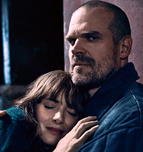 sharpesjoy: Safe in each other’s arms.JOYCE BYERS and JIM HOPPER in STRANGER THINGS 4 