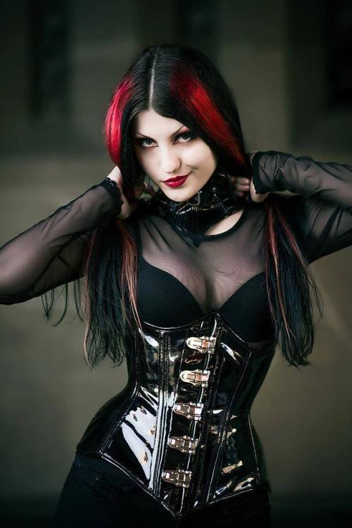 gothicandamazing:    Model: Tamara SimicPhoto : Dragan MedakovićCorset & neck-corset: Villena Viscaria ClothingWelcome to Gothic and Amazing |www.gothicandamazing.org   