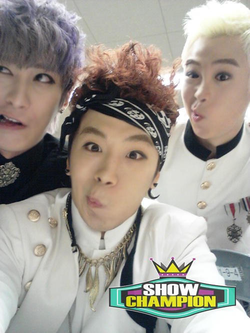 mooooosa:  Show Champion update 121211 X) 