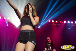 Jasminev-News:  December 12Th: More Hq Pictures Of Jasmine Performing At Fresno Holyday