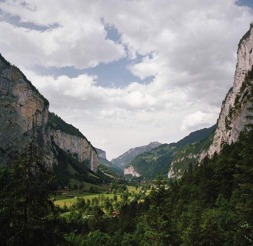 definitelydope:  all around the alps (by manyfires)