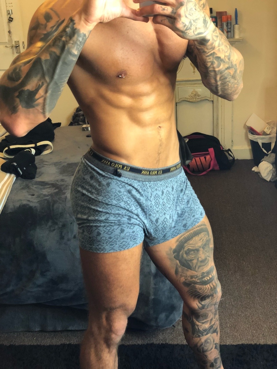 anonymousgayboyblog:  Rhys Sachett