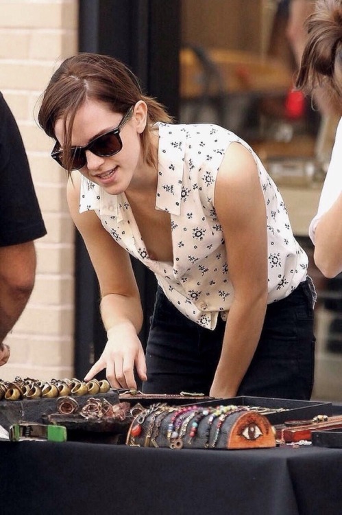 starstruckvoyeur: Emma Watson Nip slip