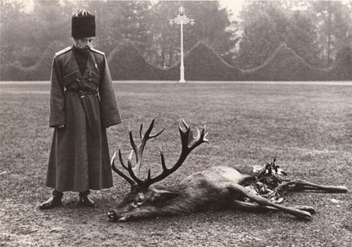 Nicholas II hunting (1912).