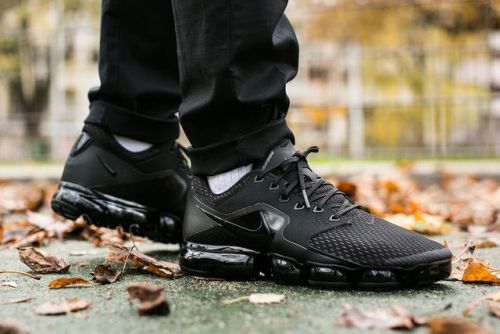  Nike Air VaporMax CS “Black” Buy now: http://bit.ly/2hrLu3b