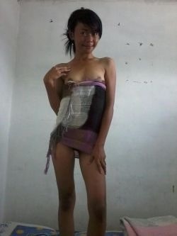 Porn Pics rrsted:  Indonesian girl with a tight body