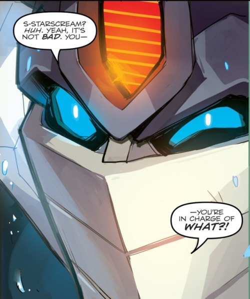 wannakissrobits:Reminder of that time Wheeljack was so distracted by Starscream’s hot new bod he nea