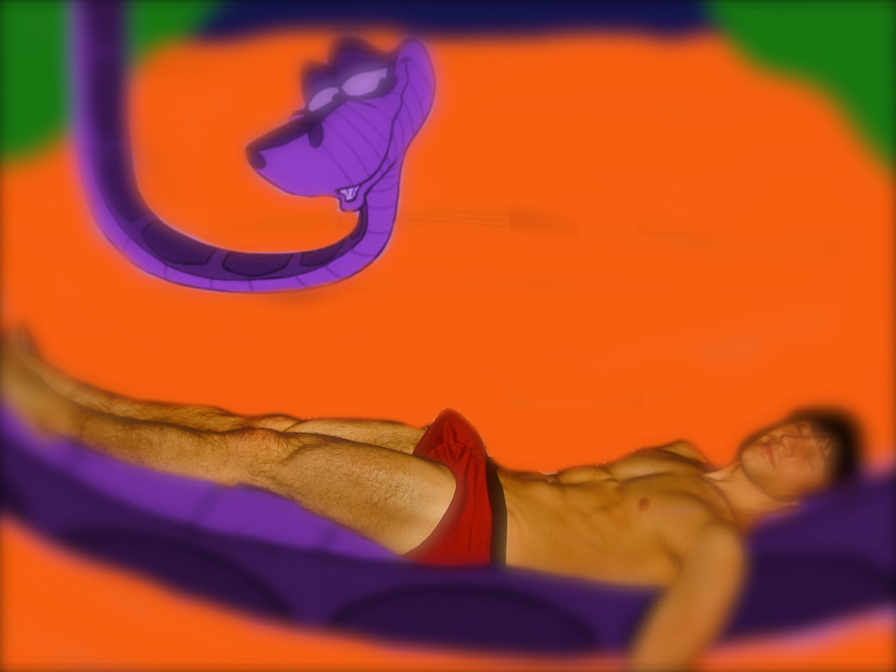 helpless-mancub: After having me walk down a “stair case” of her tail, Lady Kaa