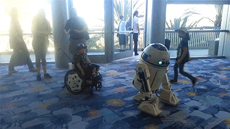 kalashnikool:  huffingtonpost:  R2-D2 Does Dance With Boy In Wheelchair At Star Wars