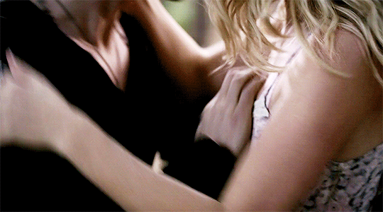 Caroline Nude Gif