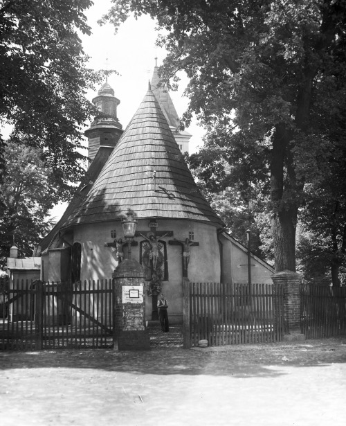 polish-spirit: Kościół św. Krzyża w Żywcu (1937).