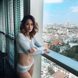 prettyfrwns:  Woke up in Bangkok @klapsonsbangkok