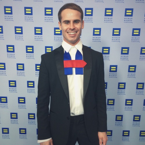 Repping Hillary Clinton at the Human Rights Campaign gala in Los Angeles&hellip;