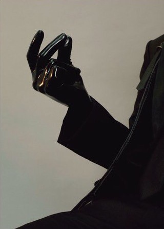 66lanvin:  antvrp:  Ph. Santi Rodriguez  Warm LEATHERETTE ( redux )…………N