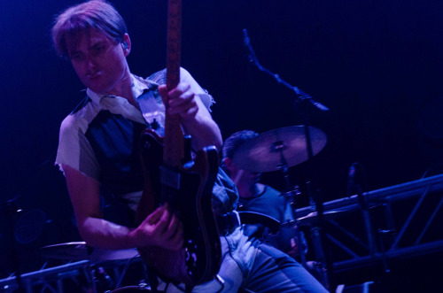 franzyfrenzy:  Franz Ferdinand in Trastienda Club, Montevideo, Uruguay 24.09.14 by xramoooooona on Flickr  FRANZ FERDINAND <3 °u°