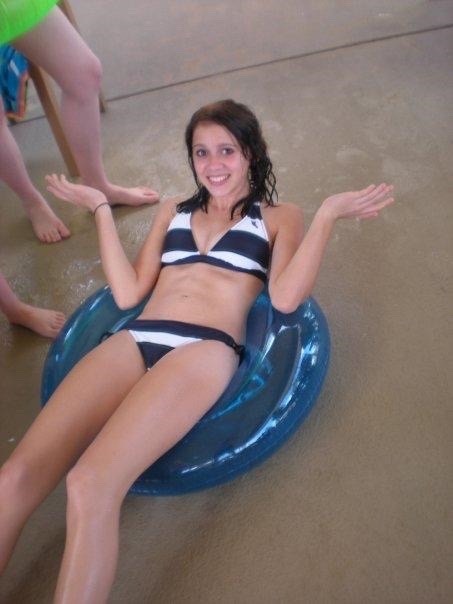 submitbeauty:  schatkist01:  Young teen showing adult photos