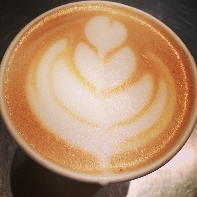 Iain puttin’ out some #lattelove to go… #fuel #lunchtime #latteart #lovelybakeshop #lovelytoo (at Lovely Too)