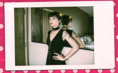 windupbee:  Lum horns + Creepyyeha + Three days without washing/brushing my hair.I really miss AX and convention’ing with my favorite people in the world. <3