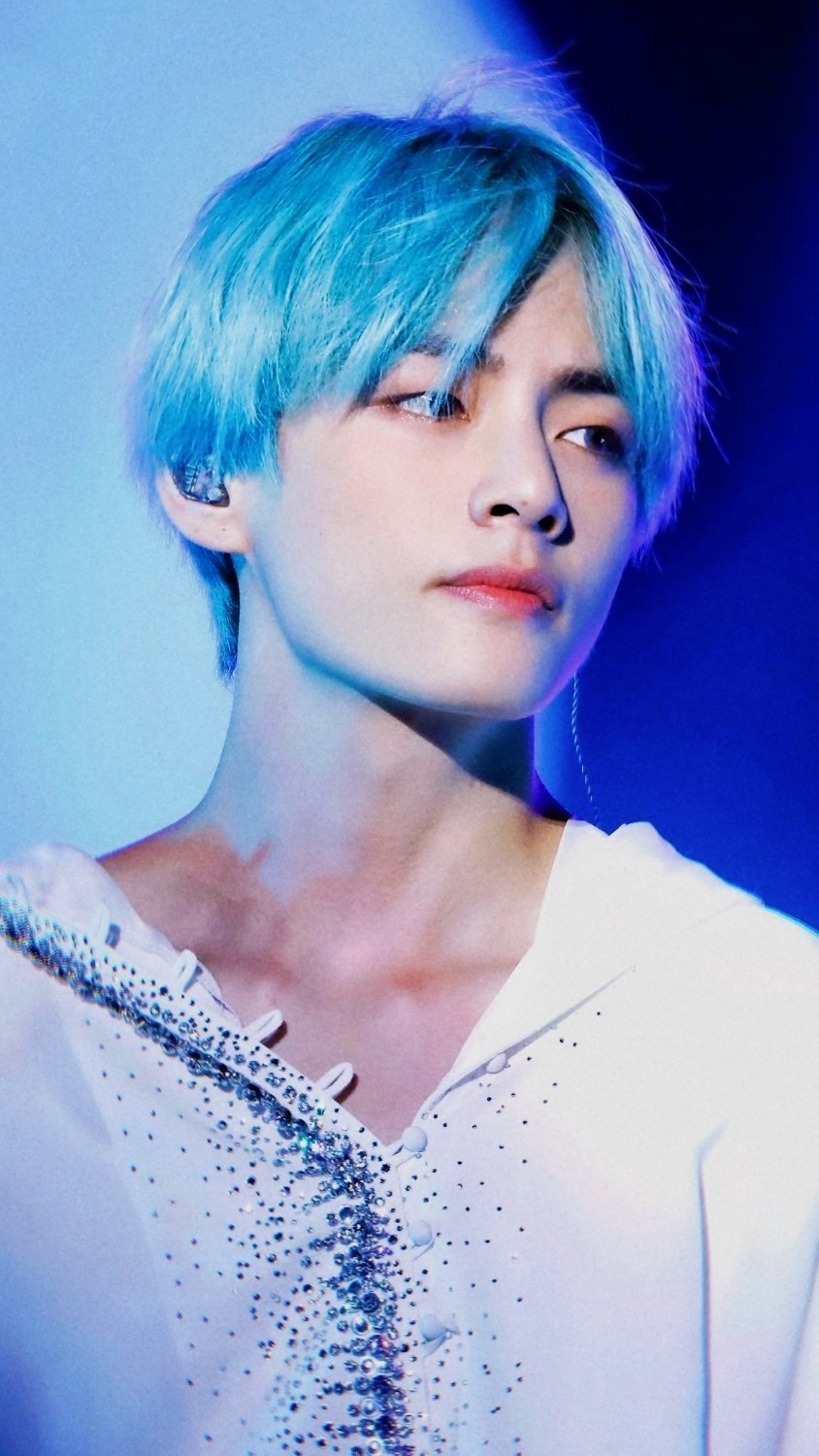      BTS  V  Blue  Hair Lockscreens