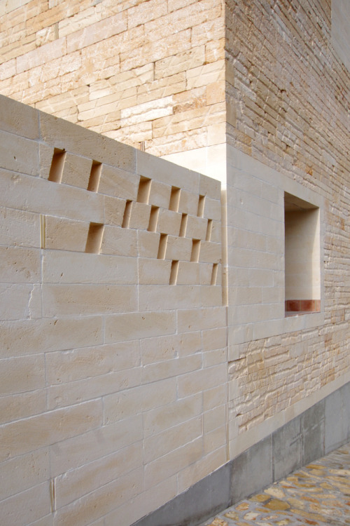 Jordi and África’s Home / TEd’A arquitectes / Montuïri, Mallorca, 2015