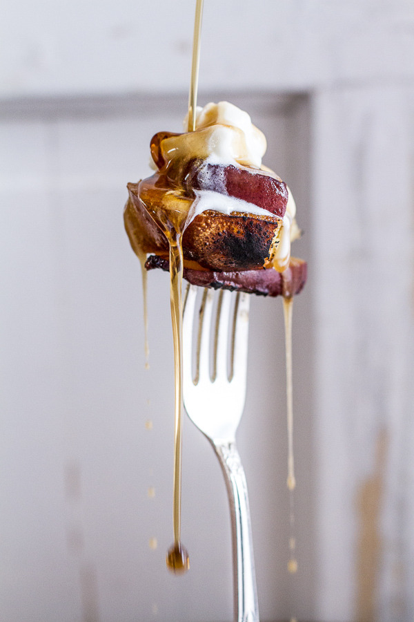 babygirlssweetsurrender:  sweetoothgirl:  Brown Sugar Peaches and Cream Grilled French