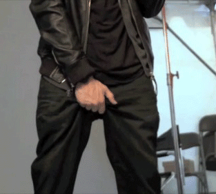 respect-for-marshall-mathers:  huh okay haha ♥♥♥ 