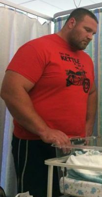twinkforbigmen332:  justbulls:  Thick Bull   Big Terry’s a daddy now! 