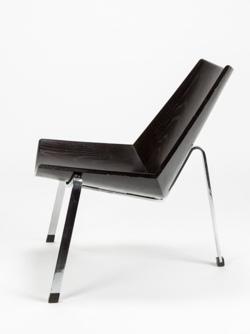 Benedikt Rohner, chair, 1957. Made by girsberger. Source 1 + 2