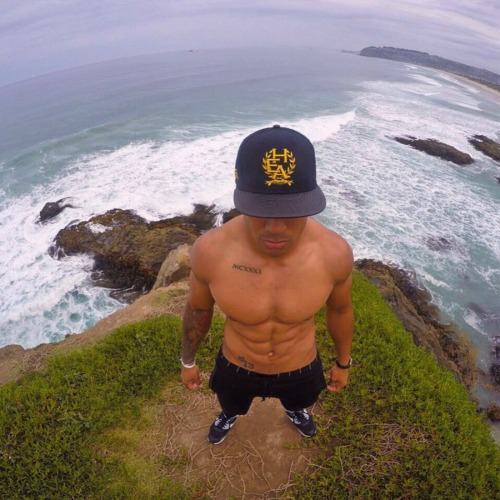 paradiseofmen:    Malakai Fekitoa http://paradiseofmen.tumblr.com porn pictures