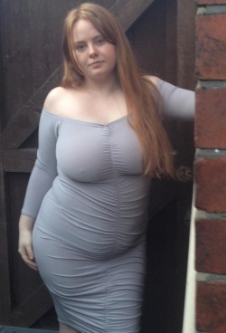 leah-tuby21:  Amateur fat picJenniferPics