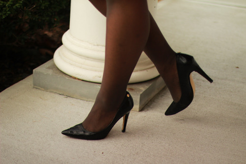 XXX shapely-chic-sheri:  {New Post} Featuring photo