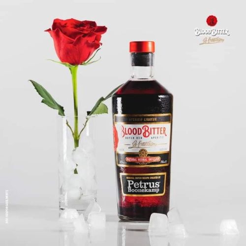 Il rosso sta bene con tutto ❤️😍🌹
Soprattutto se è rosso Blood Bitter!
#petrusboonekamp #petrusbk #amaro #amarissimo #instadrinks #cocktail #drink #cheers #beviresponsabilmente #bloodbitter...