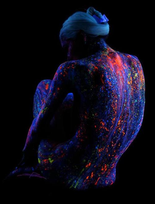 asylum-art:  Black Light Bodyscapes by John Poppleton on facebook