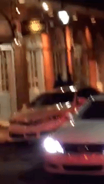 ufo-pilot-and-his-sexy-spouse:    New Orleans cop hits a man in the face and then